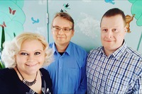 Ihanat päivät- konsertin esiintyjät; Liisa Karhu, Jarmo Kuittinen ja Timo Hacklin
